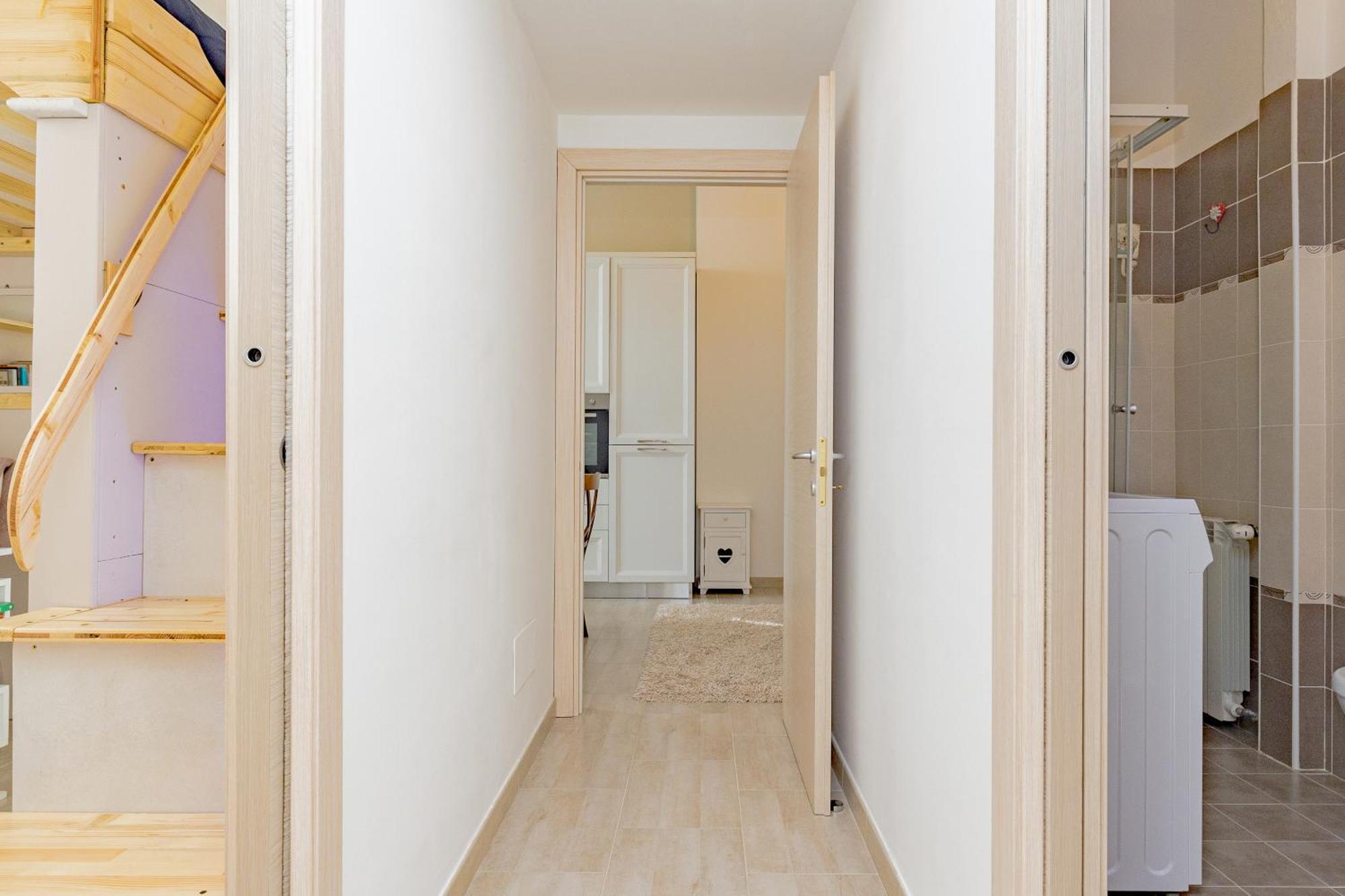 2 Bedroom - Buzzi Hospital, Sempione, Mico, 100mt Metrom5 * Milano