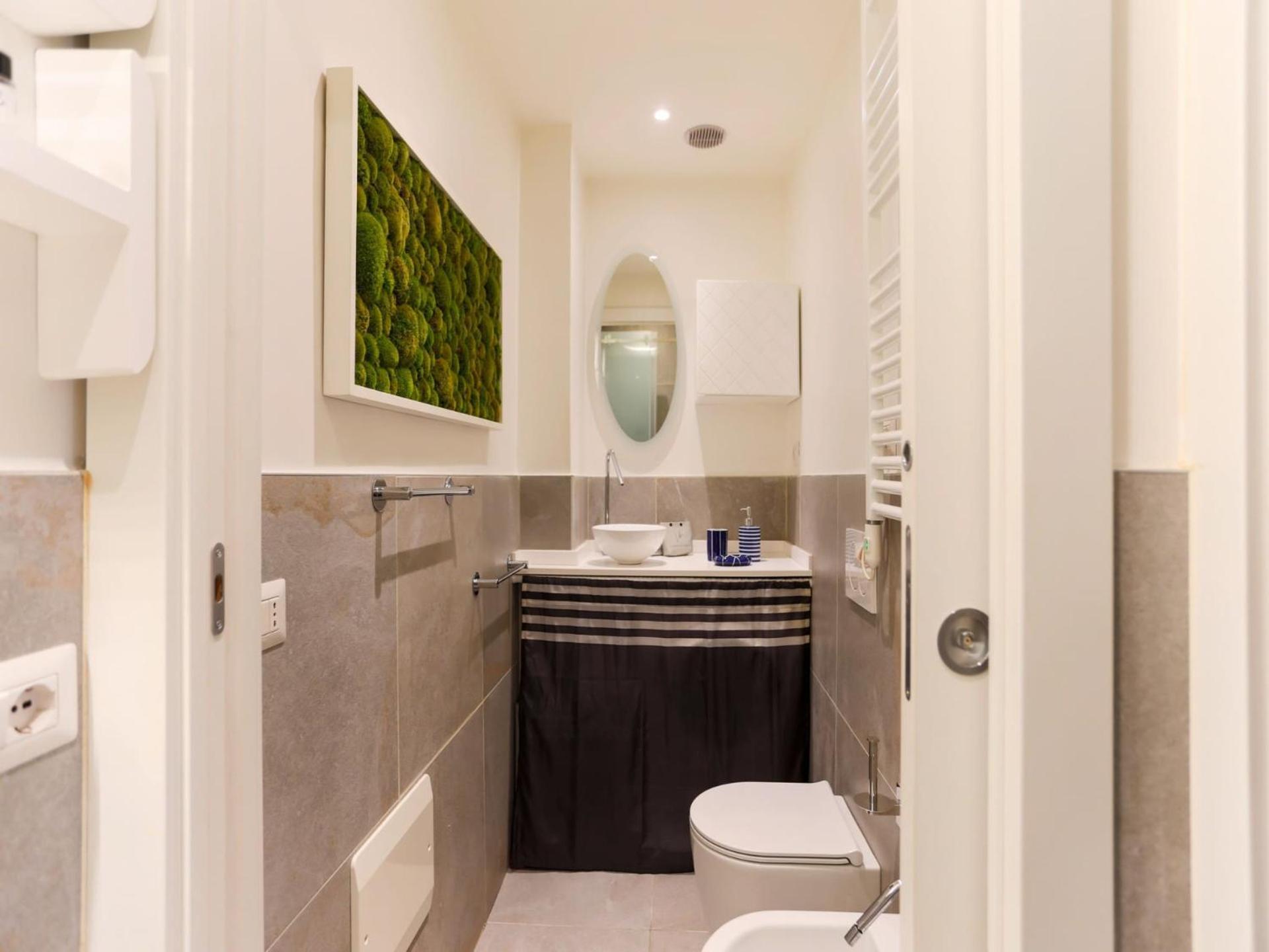 The Rent - One-bedroom Near Crocetta Apartment