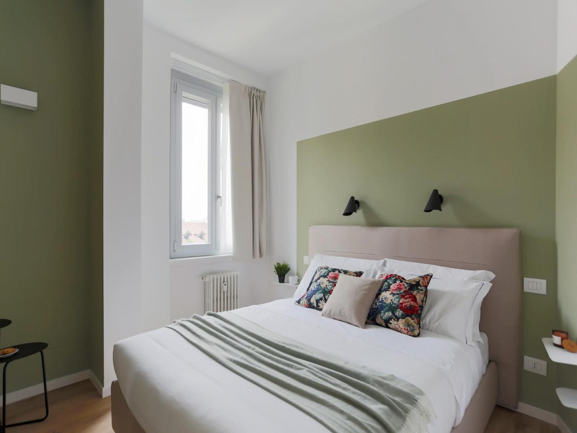 The Rent - Spacious And Renovated Two-bedroom Downtown Appartement *