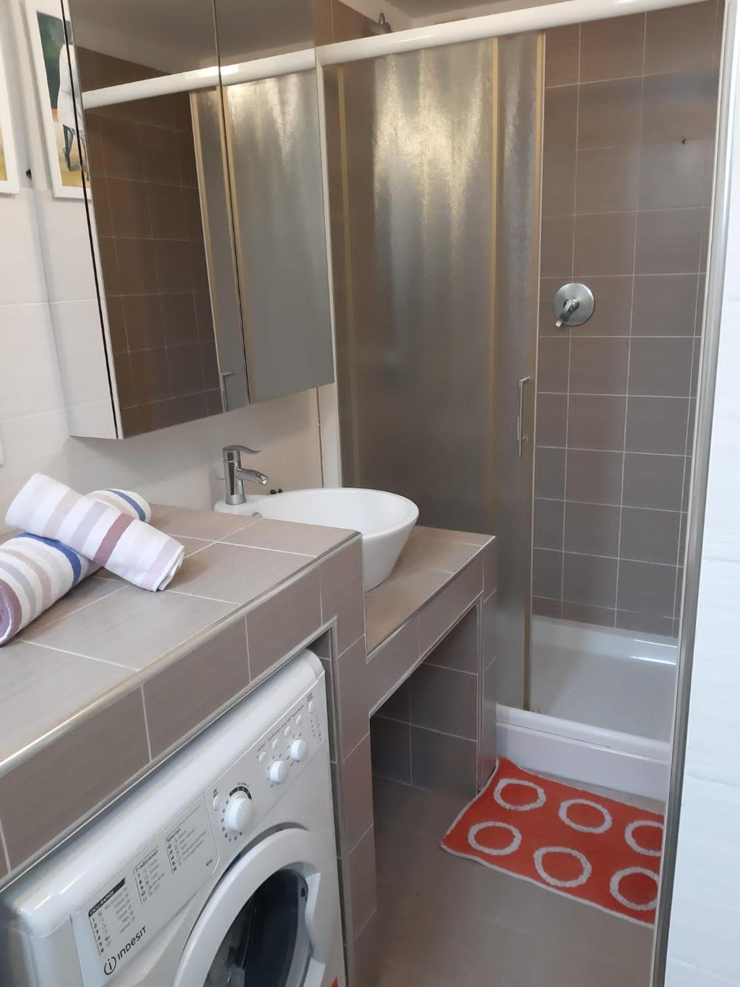 Andrea's Benaco Apartment Milan