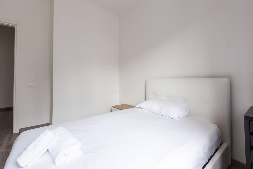 Appartement Large Close To Metro Milaan