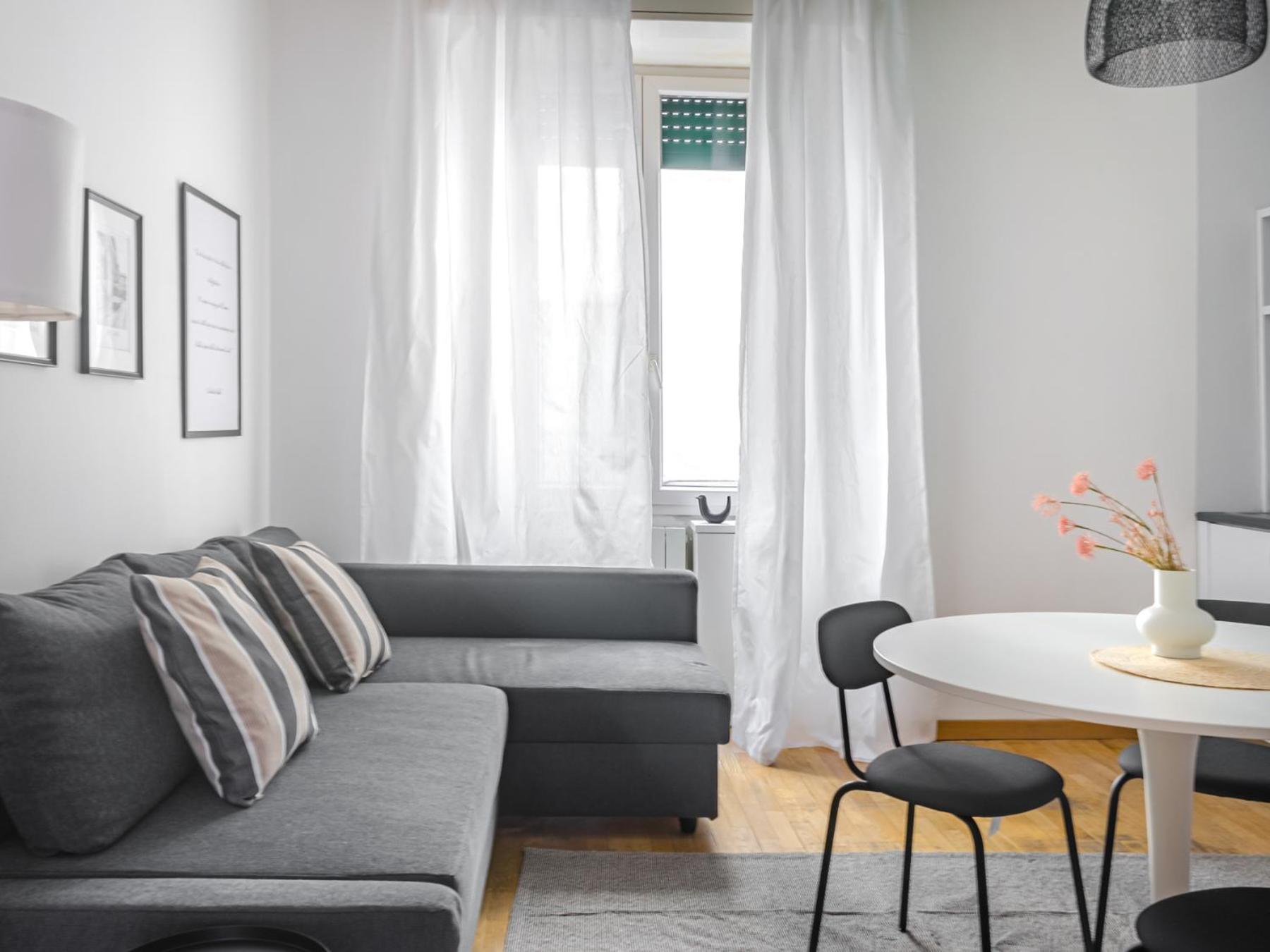 Apartment Casa Torchio A Pochi Passi Dal Duomo Milan