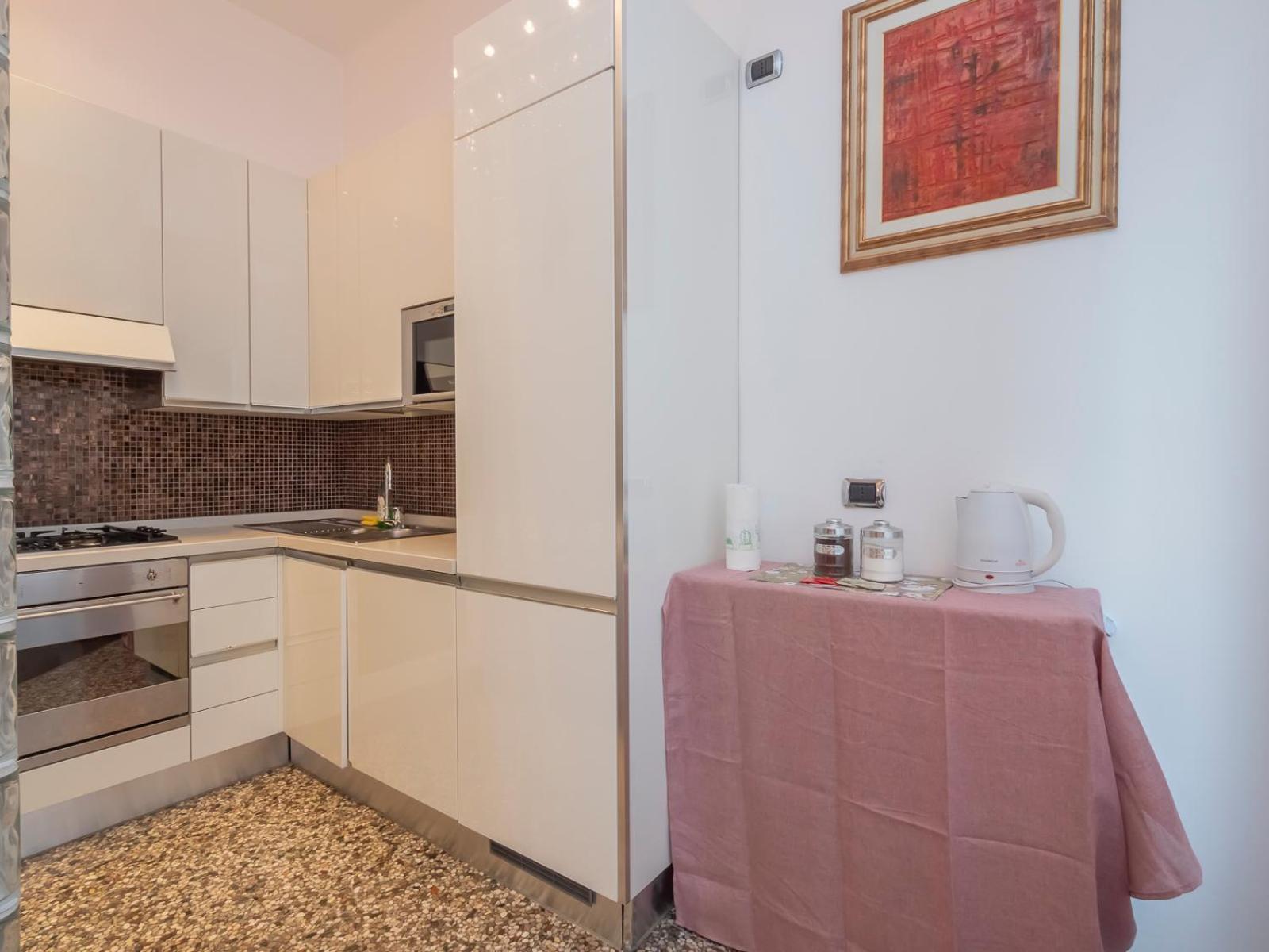 Xenia - Elegant Two-room In Porta Venezia * Milano