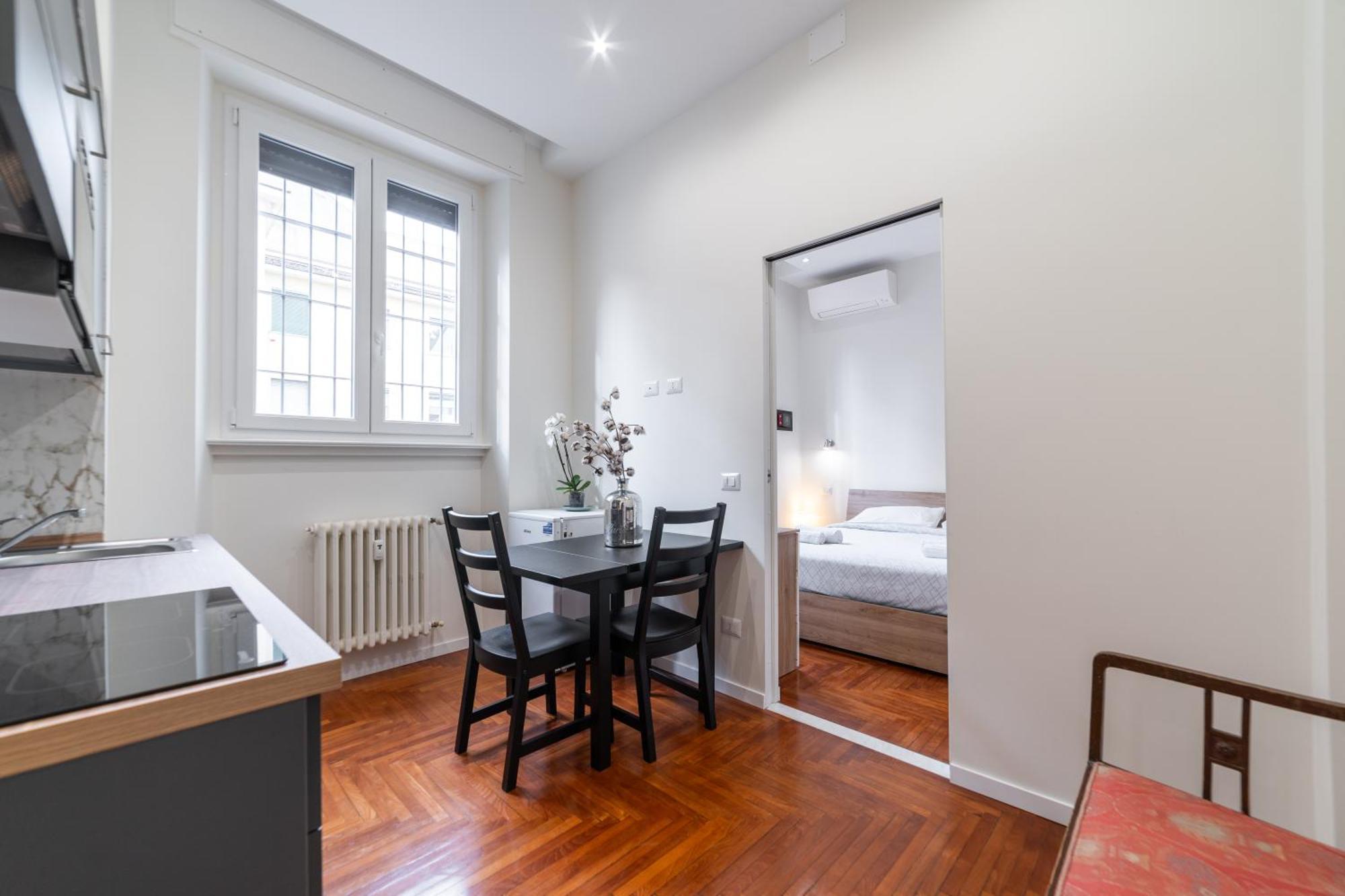 Intrho - Duomo Modern With Hammam Apartment Milan
