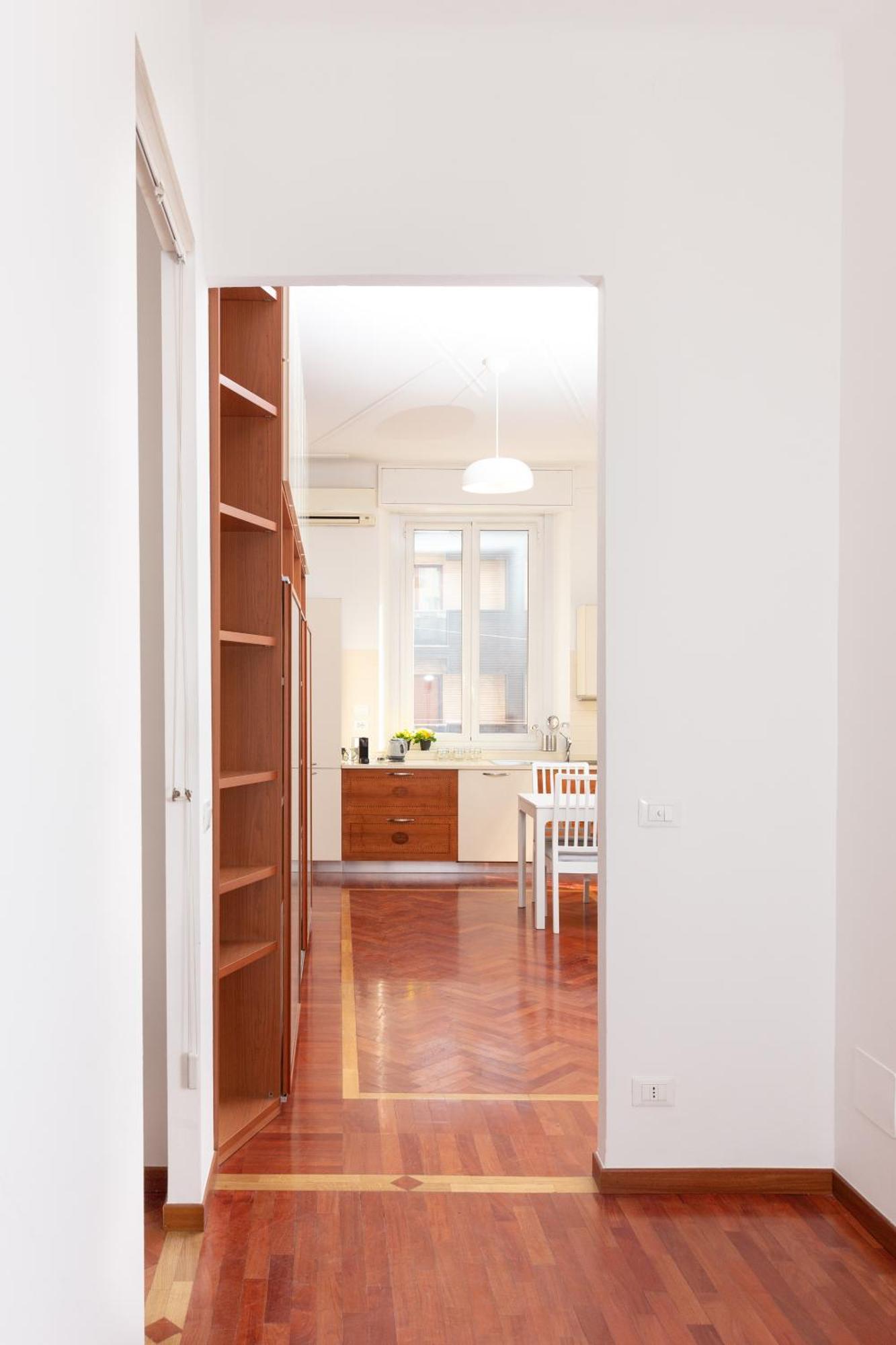 Da Vinci Exclusive - Centrale,m3, Isola District *