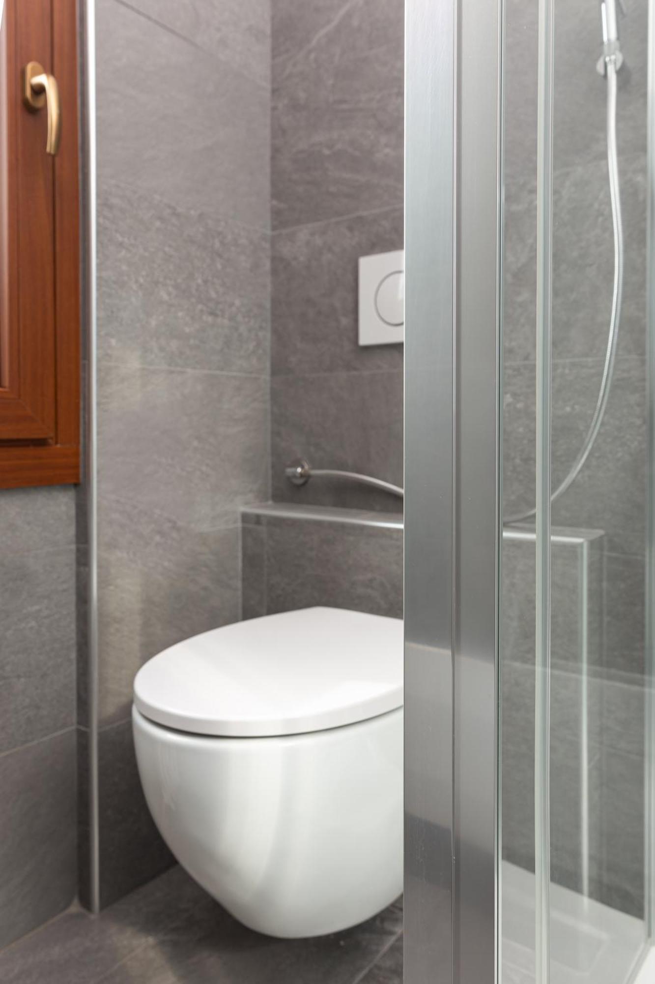 Apartment Free Parking - 5 Star - Sauna Luxury Mailand