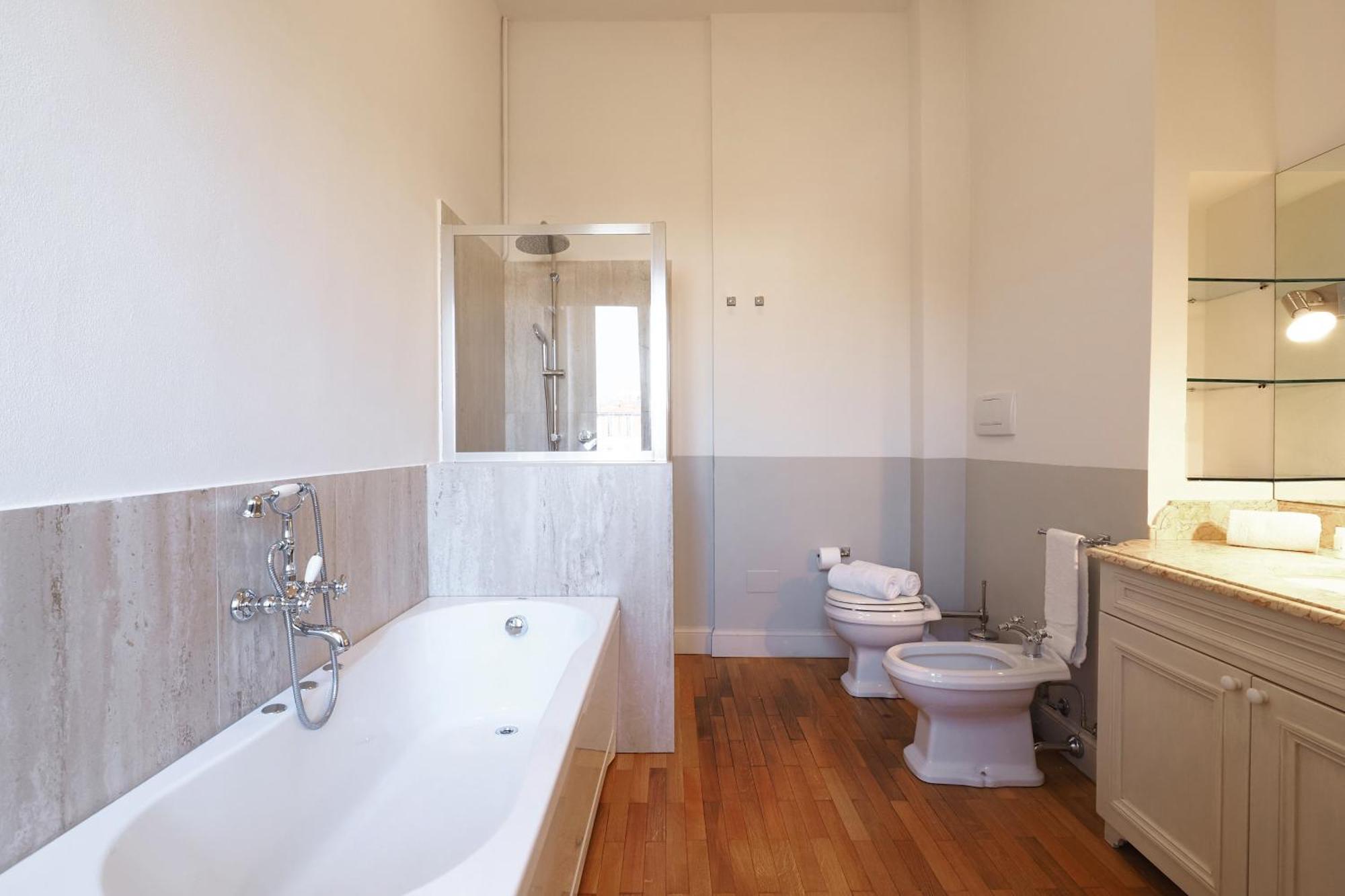 Contempora Serviced - Quadrilocale Pta Vercellina Leilighet *