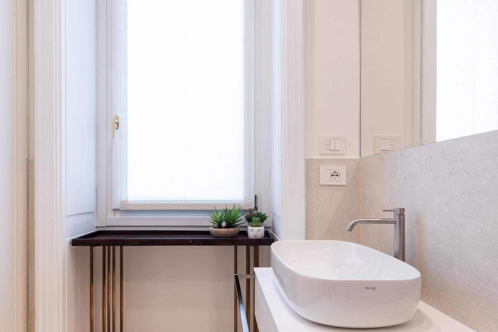 Proudlymi - Nuovo 3 Moscova Milano