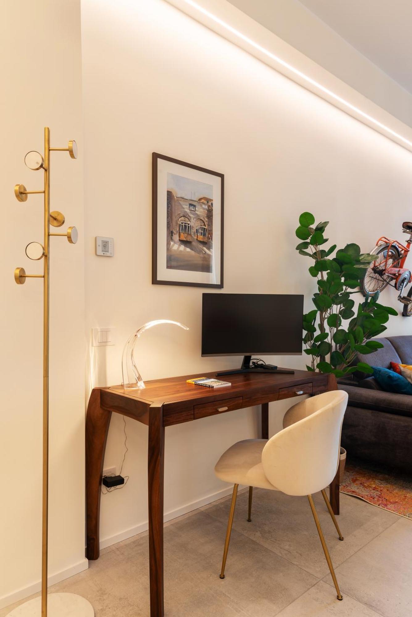 Proudlymi - Nuovo 3 Moscova Milano