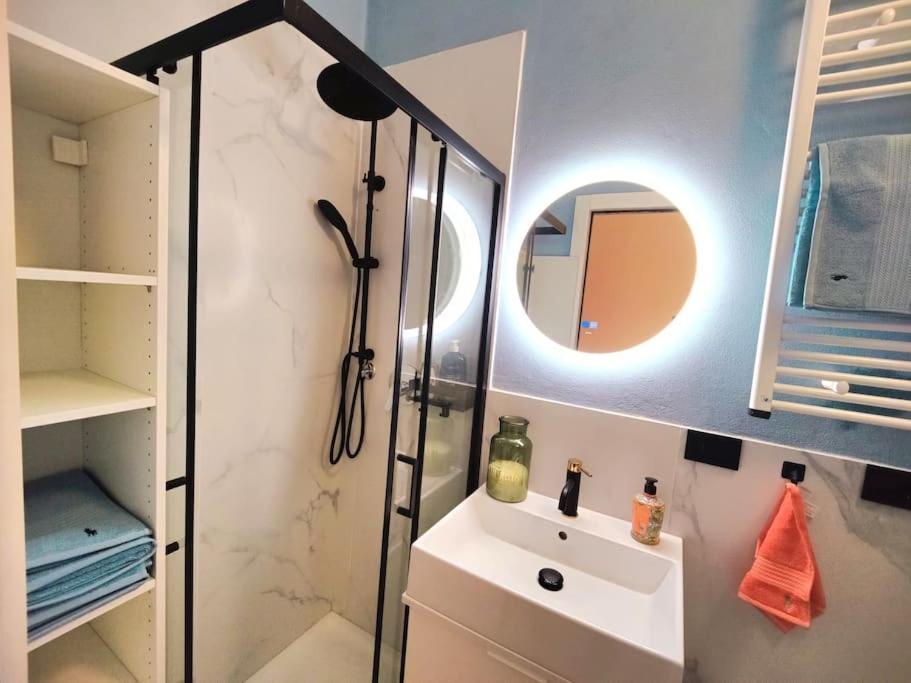 Casa Mamo: Design & Vintage Above Subway * Milano