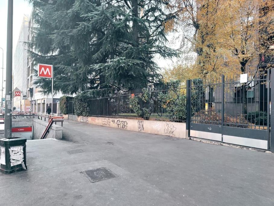 Casa Mamo: Design & Vintage Above Subway Milano