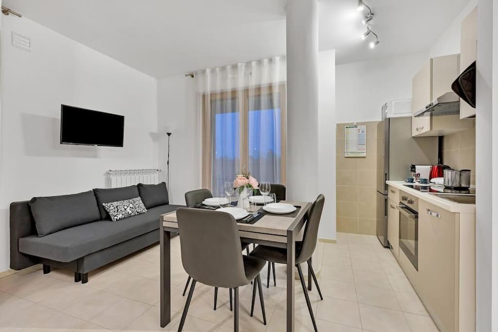 Private Parking-terrace10 Min To Linate Airport Milano