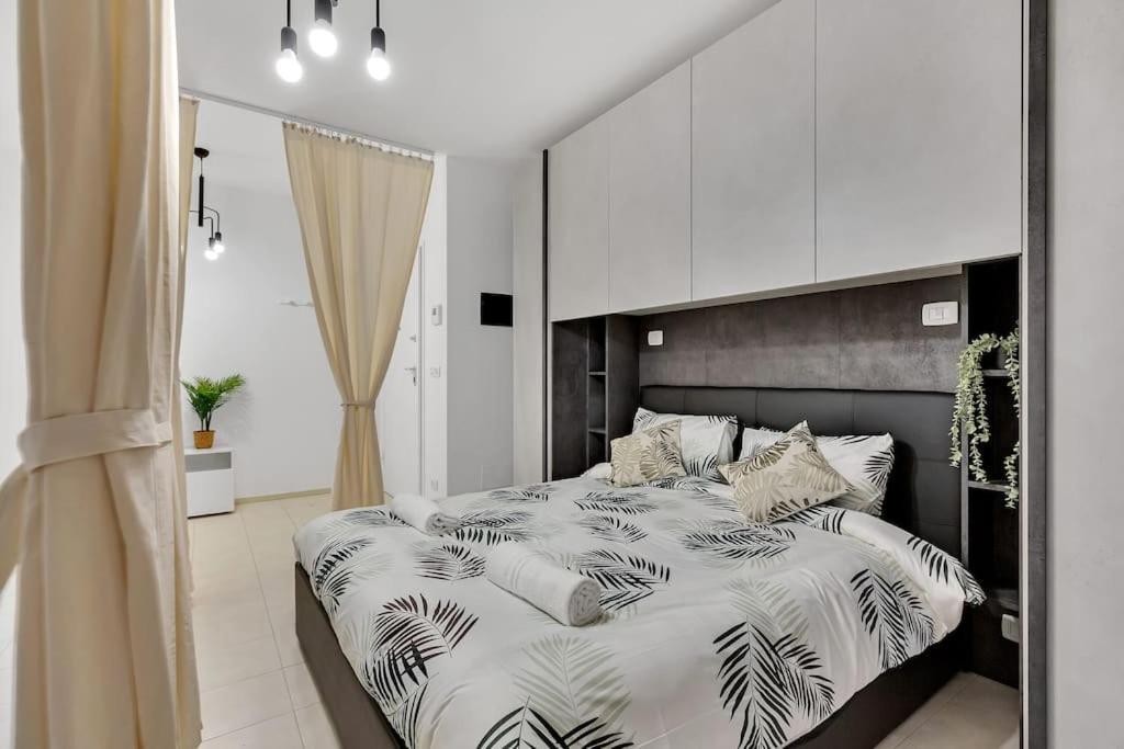 Private Parking-terrace10 Min To Linate Airport * Milano