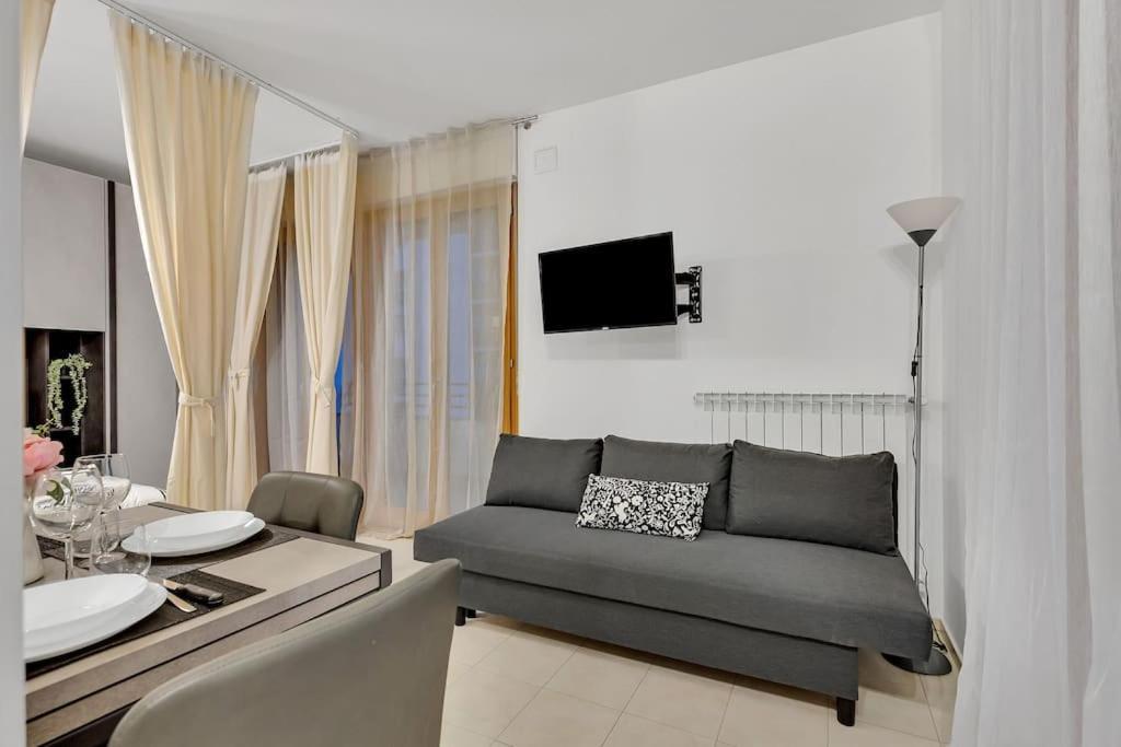 Lejlighed Private Parking-terrace10 Min To Linate Airport *