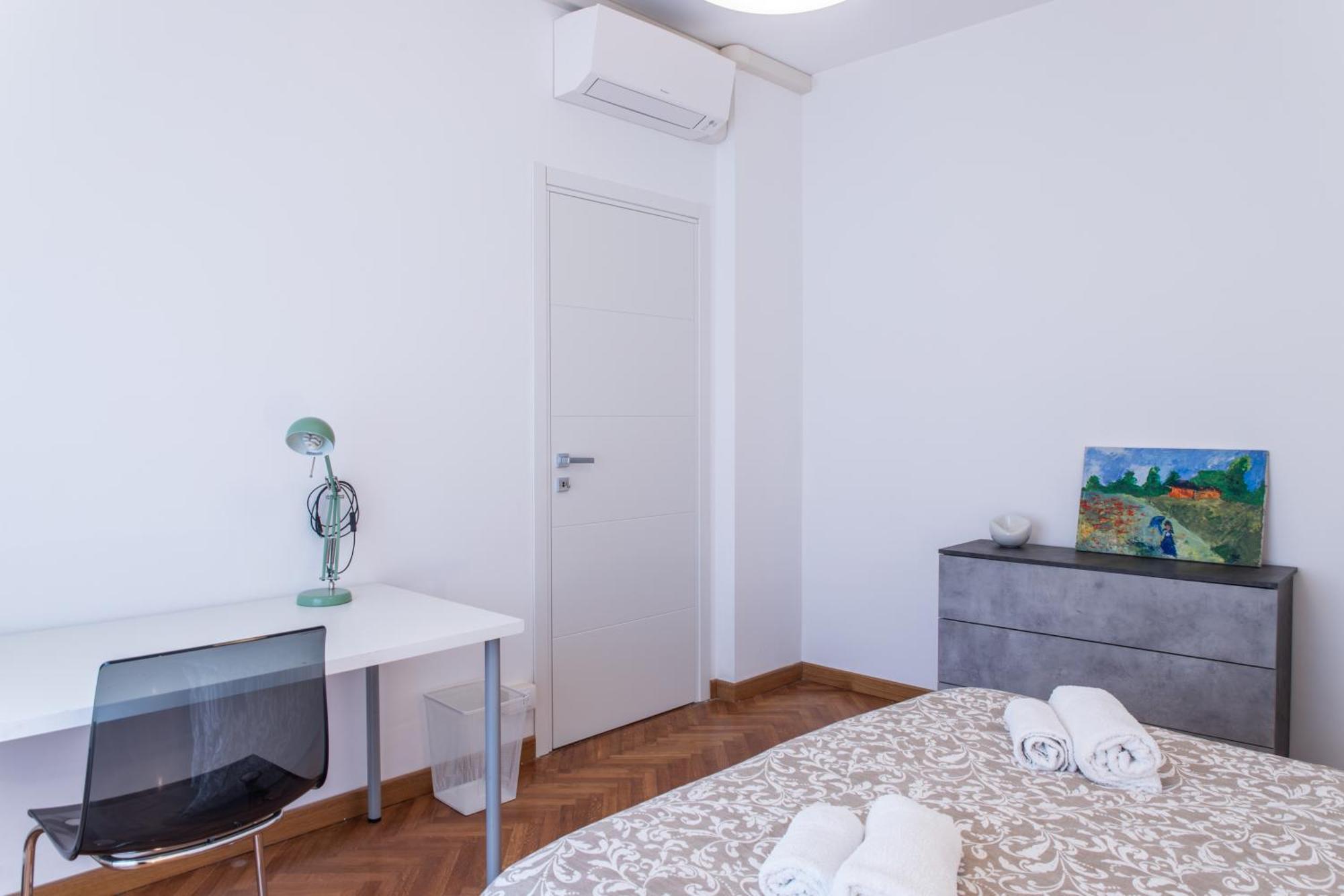 Centrale Vicino Metro E Duomo, Con 2 Bagni E Aria Condizionata Appartement *