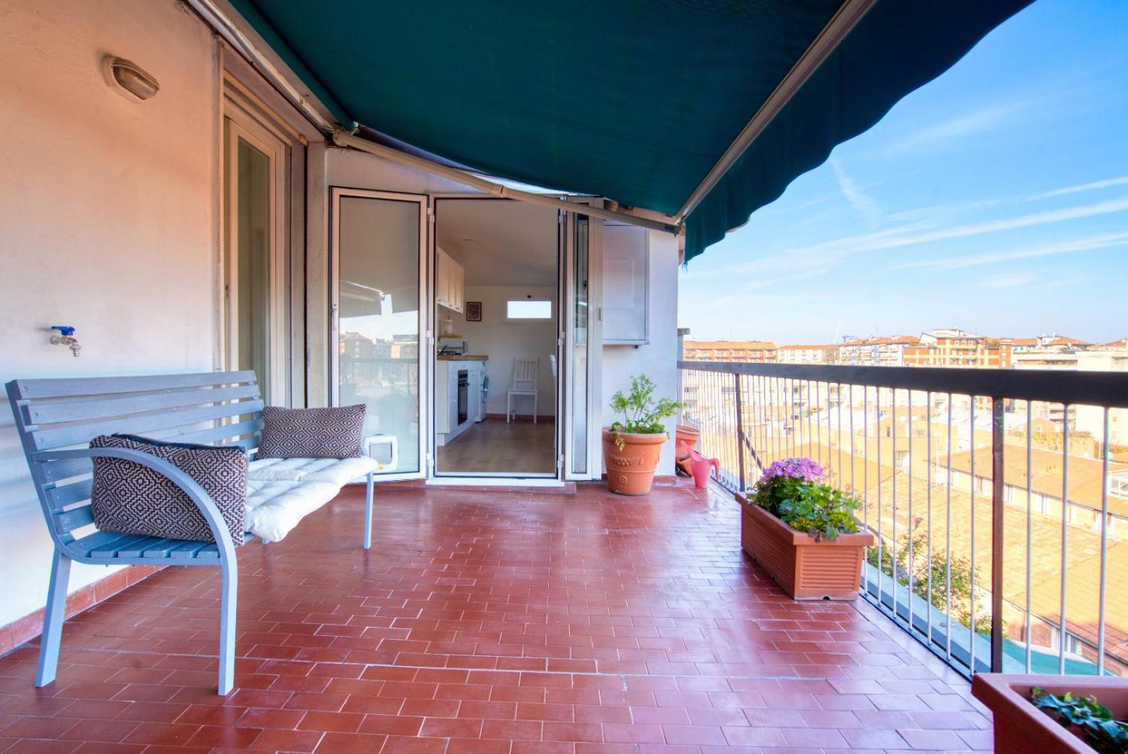 Spacious Penthouse With Panoramic Terrace - 20 Minutes From Duomo Appartamento Milano