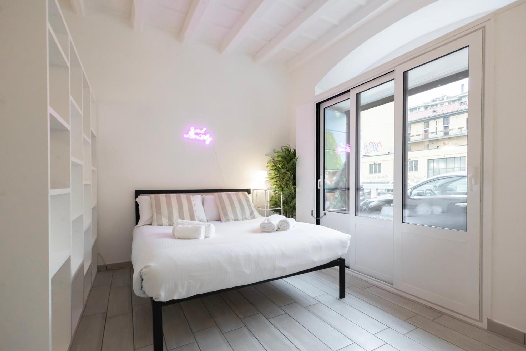 Flora 57 - Splendido Loft Nel Cuore Dei Navigli * Milano