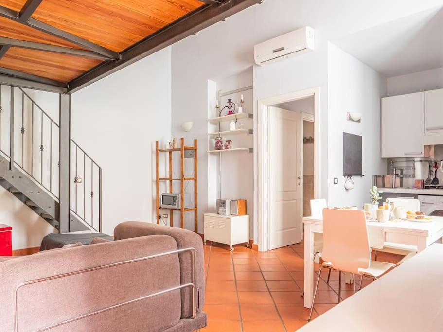Spazioso Loft Imbonati6 Milano