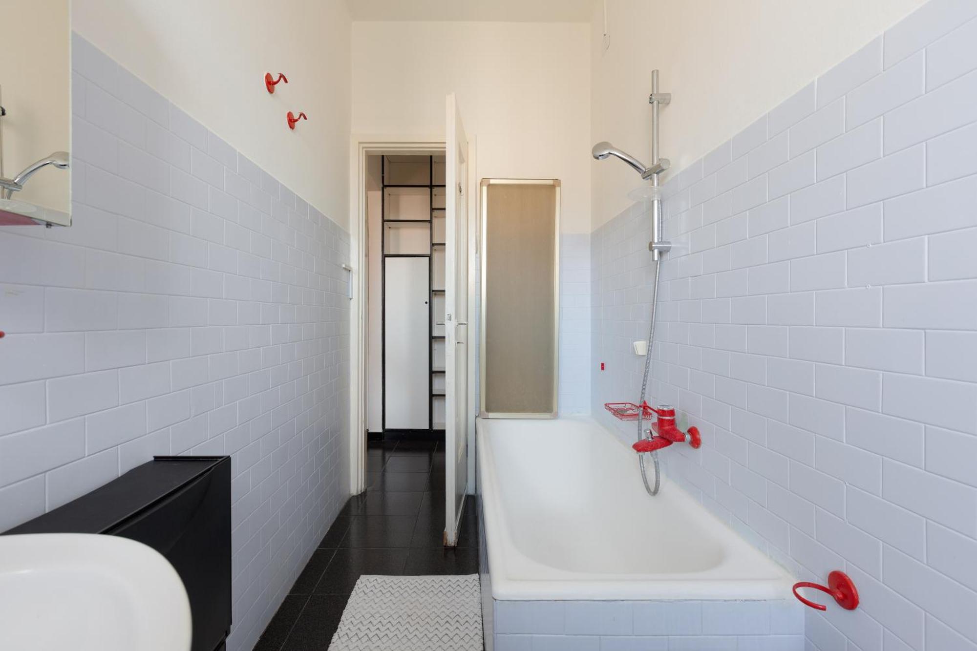 Apartment Corvetto M3 - Comfy Apt. With Balcony!