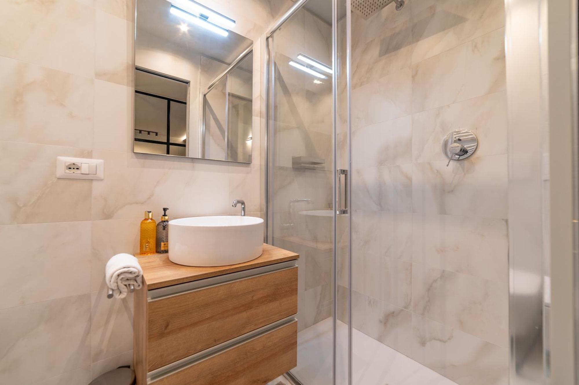 Intrho Luxury Flat - Porta Venezia Milaan