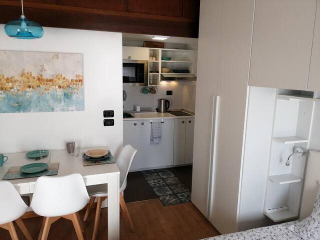 Monolocale Quartiere Nolo Mm1 Pasteur Con Posto Auto - P4