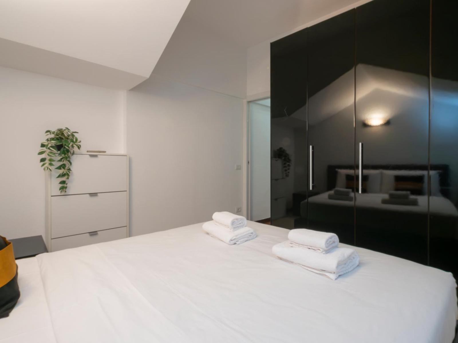 Ihost - Lattanzio 11 * Milaan