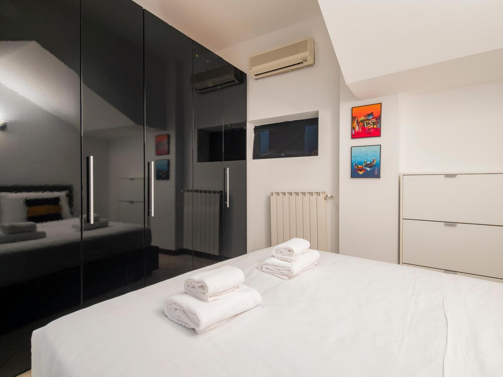 Ihost - Lattanzio 11 * Milaan