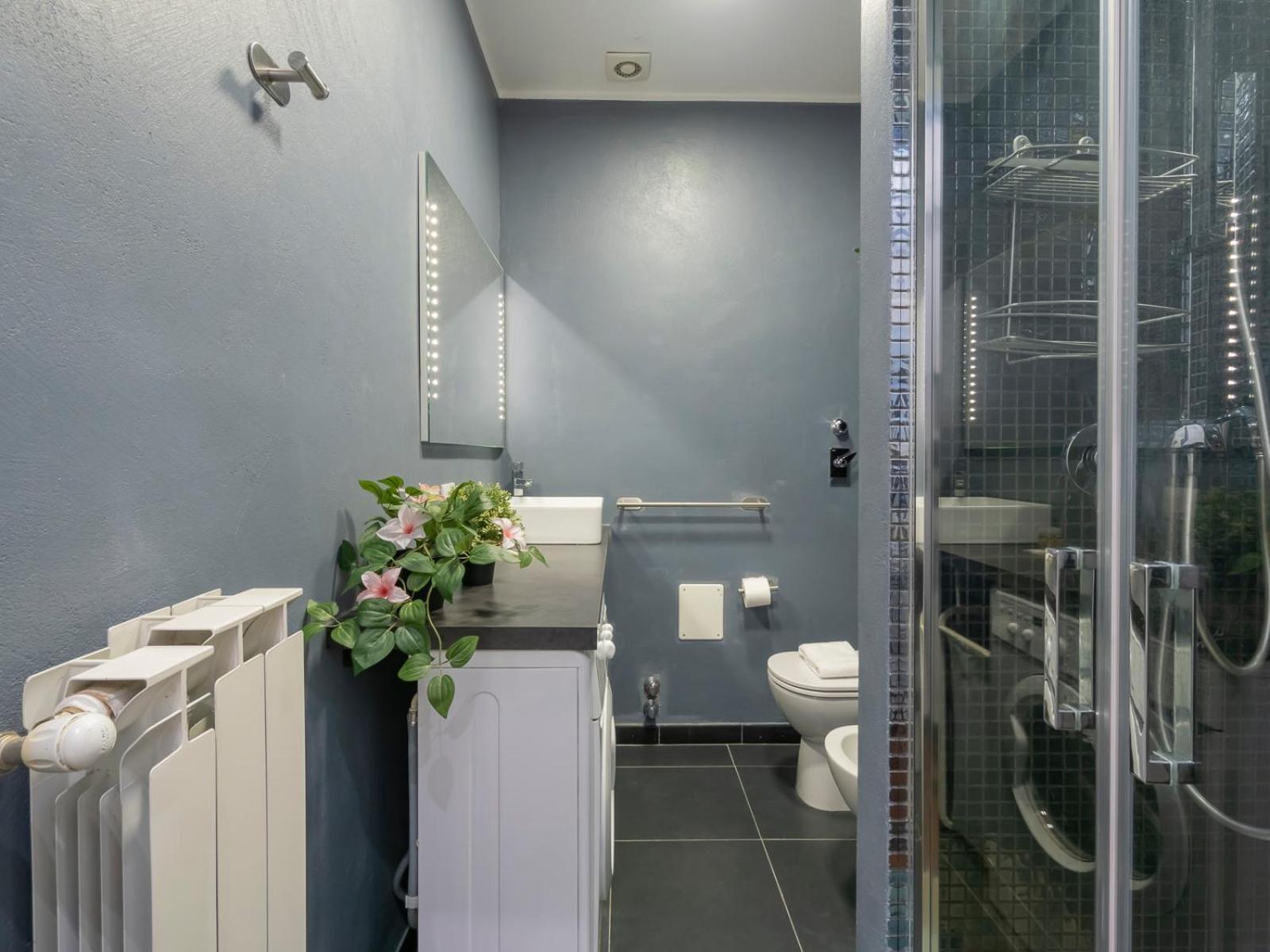 Ihost - Lattanzio 11 Milaan
