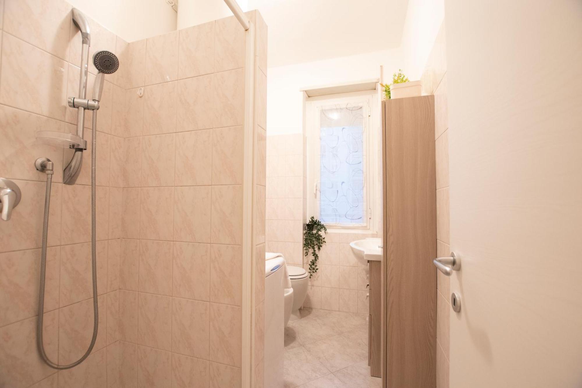 Ihost - Lodi 47 * Milan