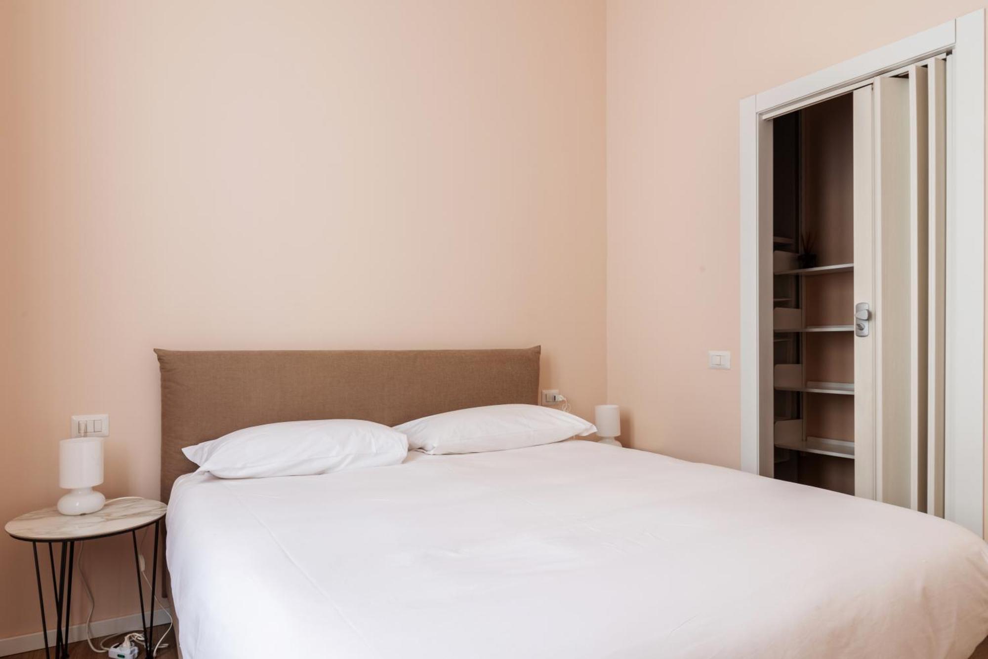 Appartement Nuovo Bilocale Appena Ristrutturato Vicino Darsena Milaan