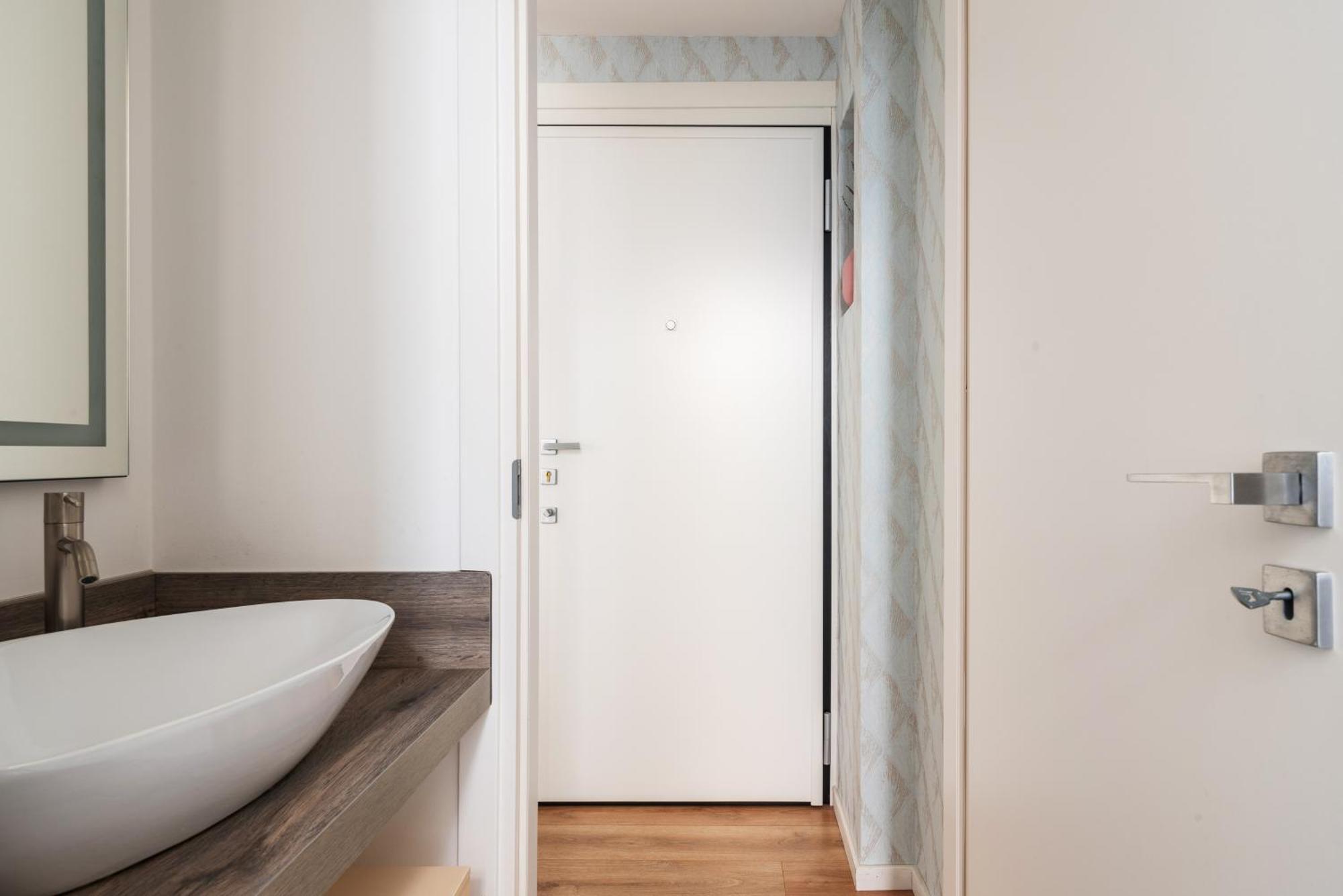 Nuovo Bilocale Appena Ristrutturato Vicino Darsena Appartement Milaan