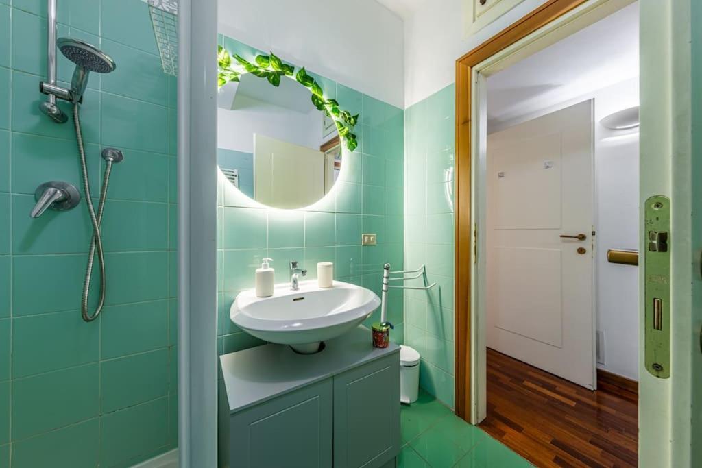 Close To Duomo Lovely City Center Flat *