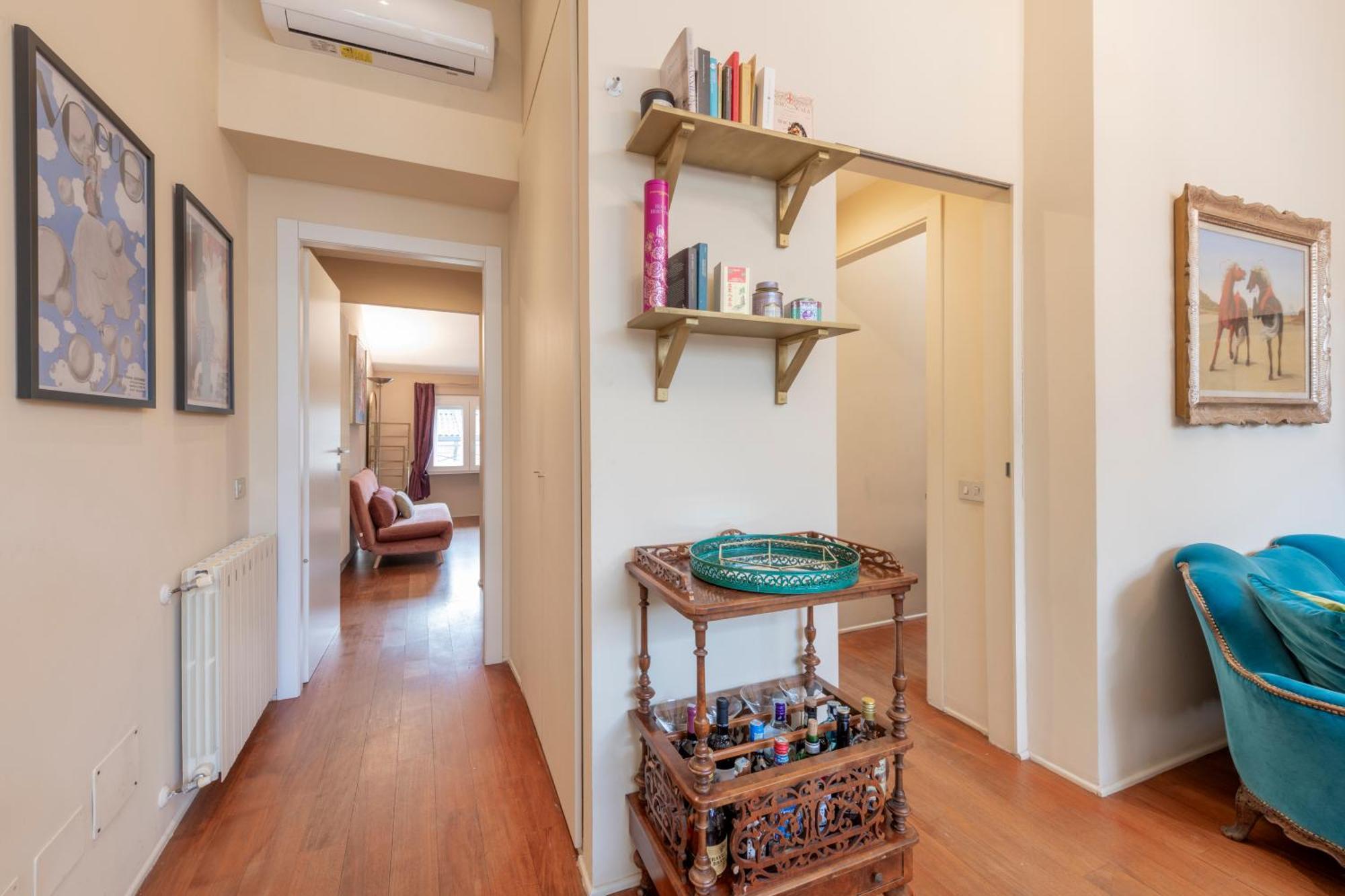 Pontaccio, 4 - Vivere In Brera, Con Ampio Terrazzo