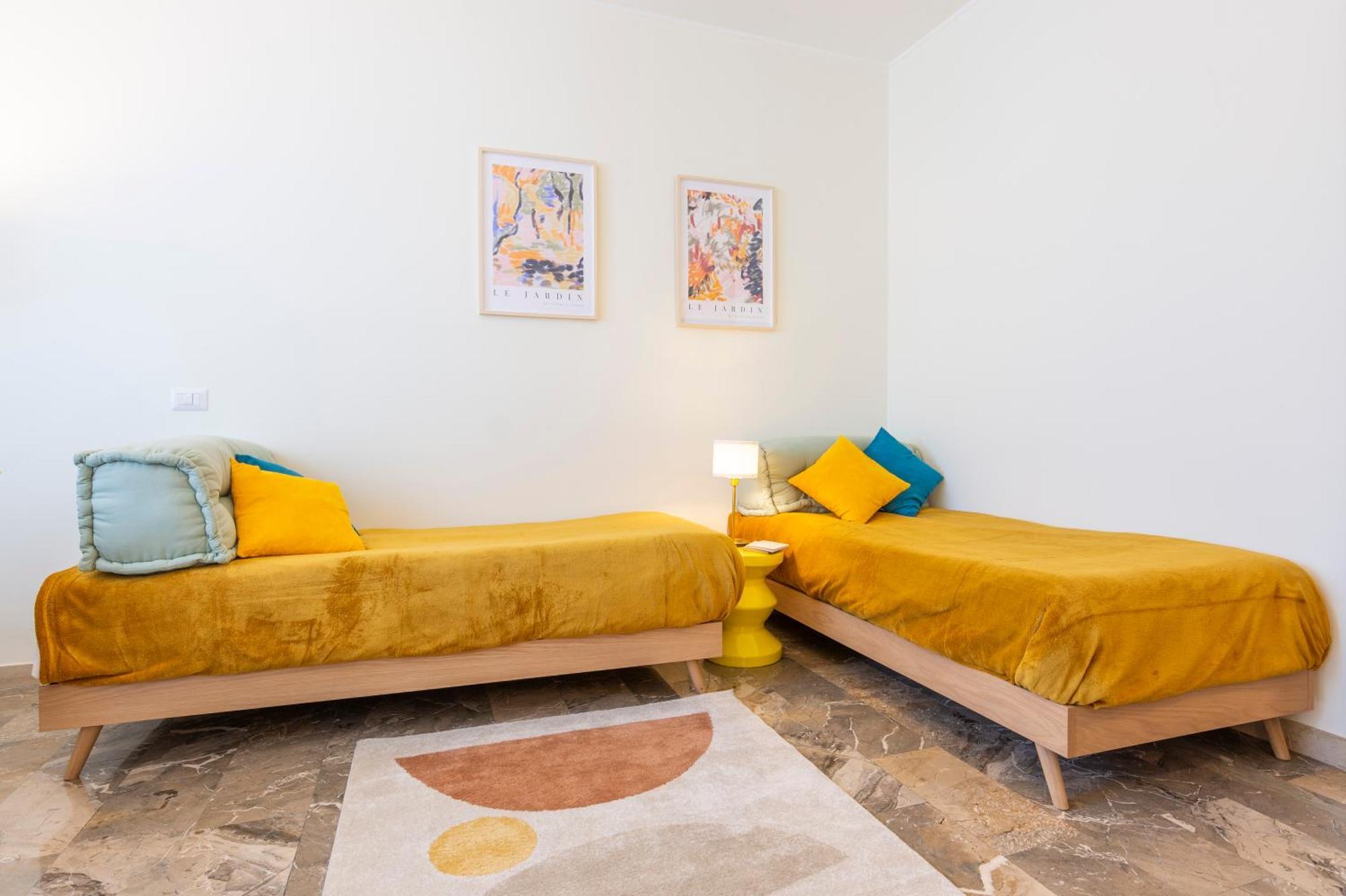 Ospitali - Casa Giuliana, Ampio Trilocale Per Famiglie E Box Apartment
