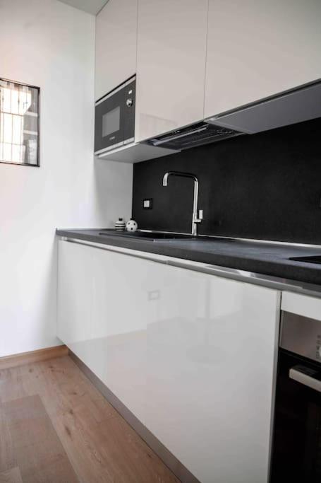 The Yellow - Luxury Loft In The Center Of *