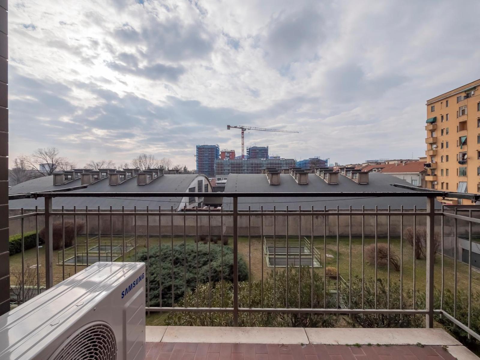 Ihost Flat - Giambellino 131-2 Leilighet *