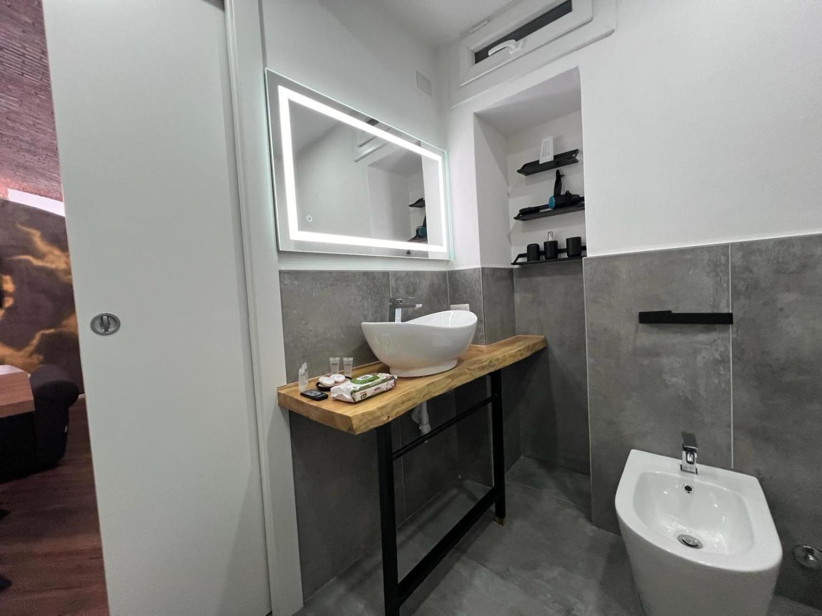 Kibilu - Via Melchiorre Gioia - Stazione - Isola - Garibaldi Milano