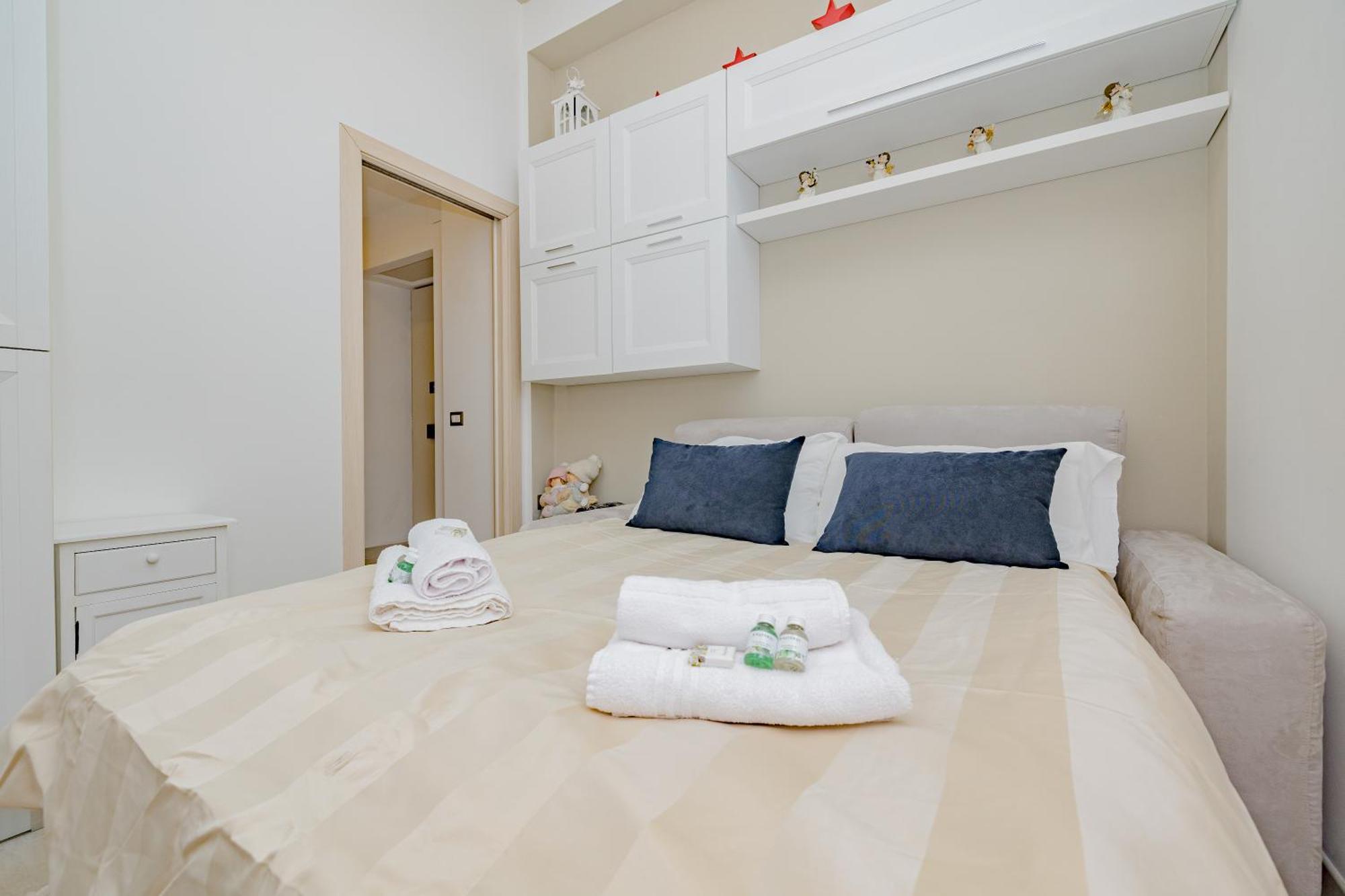 Lejlighed 2 Bedroom - Buzzi Hospital, Sempione, Mico, 100mt Metrom5