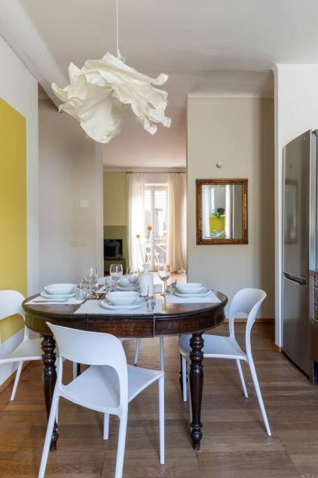 Arco Della Pace Charm Apartment Milan
