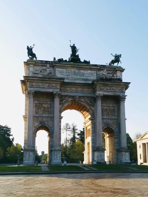 Apartment Arco Della Pace Charm