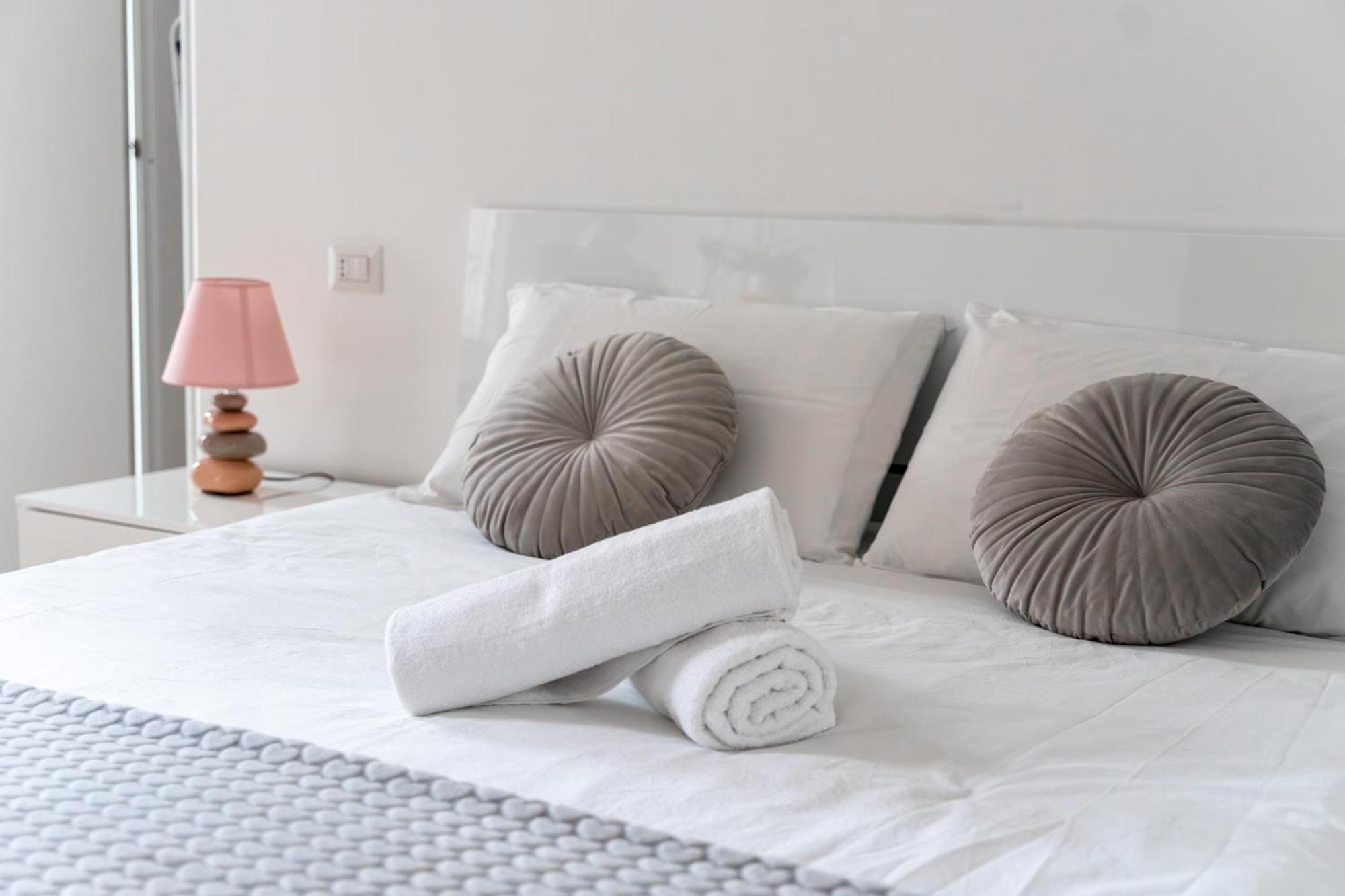 - Centro Storico Apartment Milan