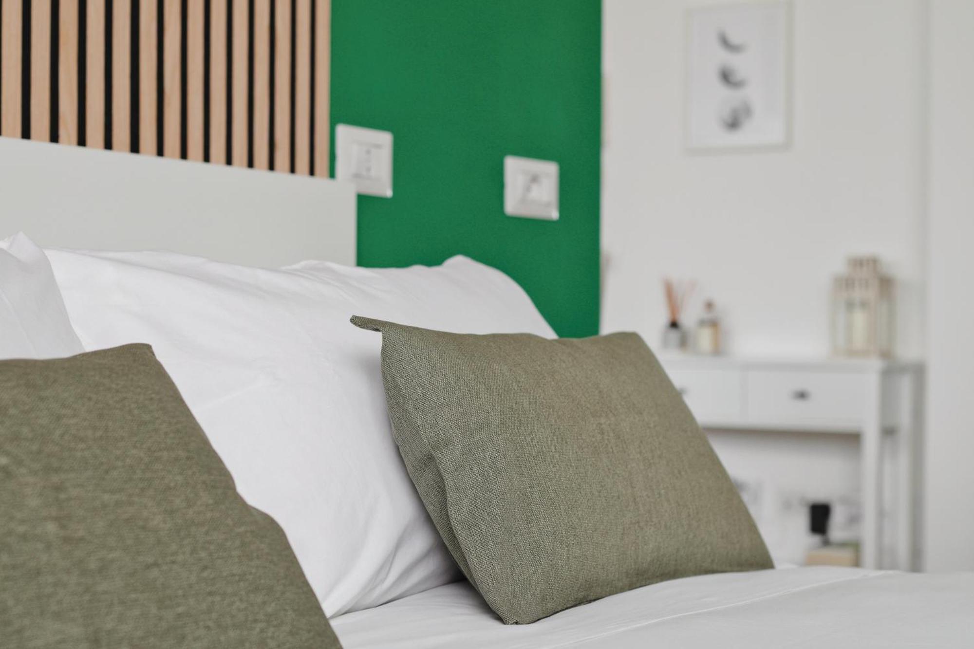 Appartement Oasis - Subway 50 Meters Just 5 Minutes From Duomo Milaan
