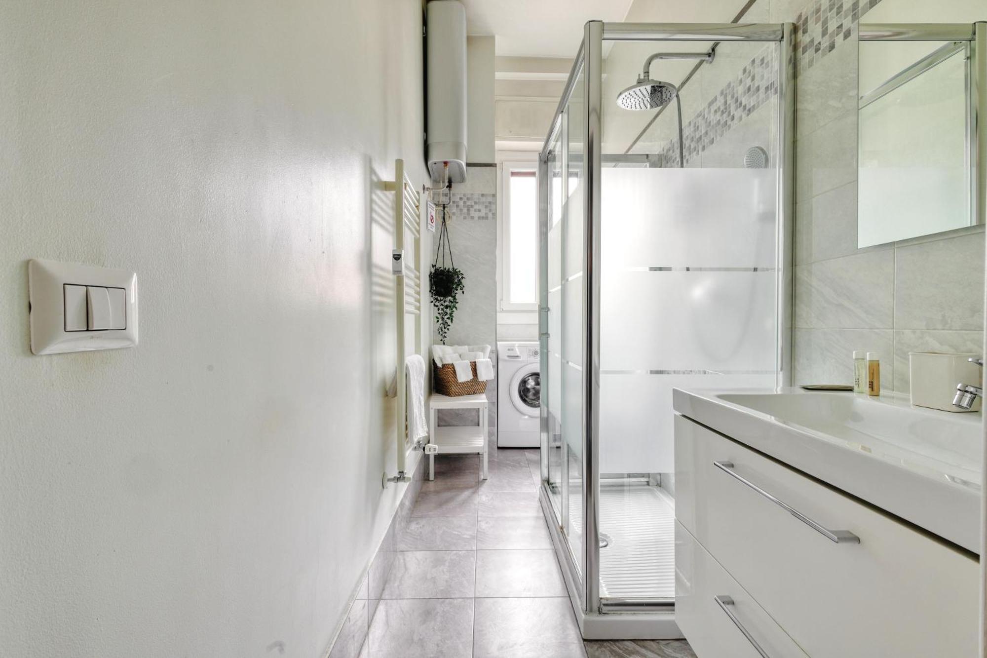 Appartement Oasis - Subway 50 Meters Just 5 Minutes From Duomo Milaan