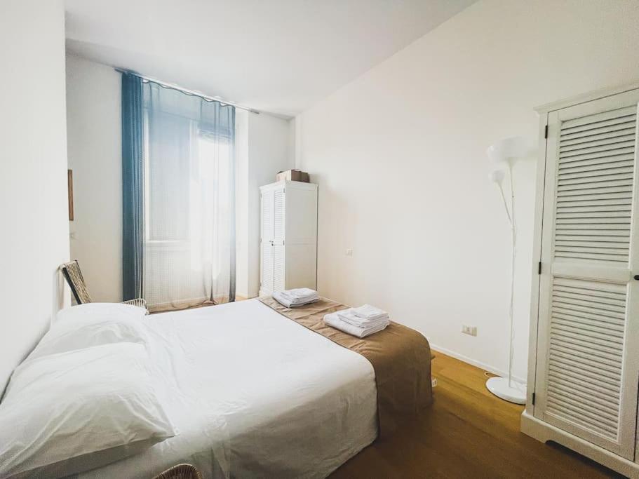 Garibaldi-isola - Moderno Bilocale Con Balcone Milano