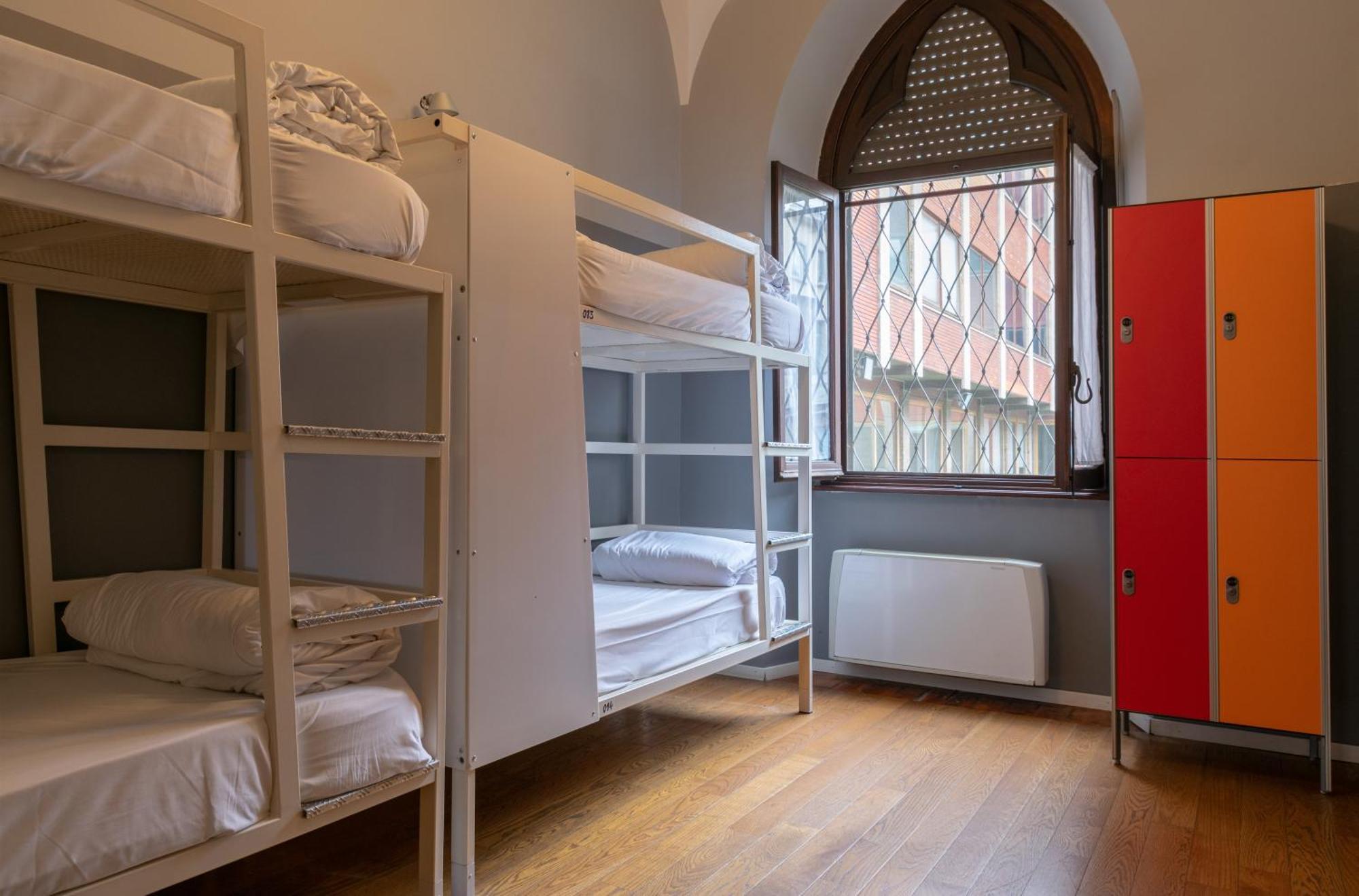 Babila & Bistrot Hostel