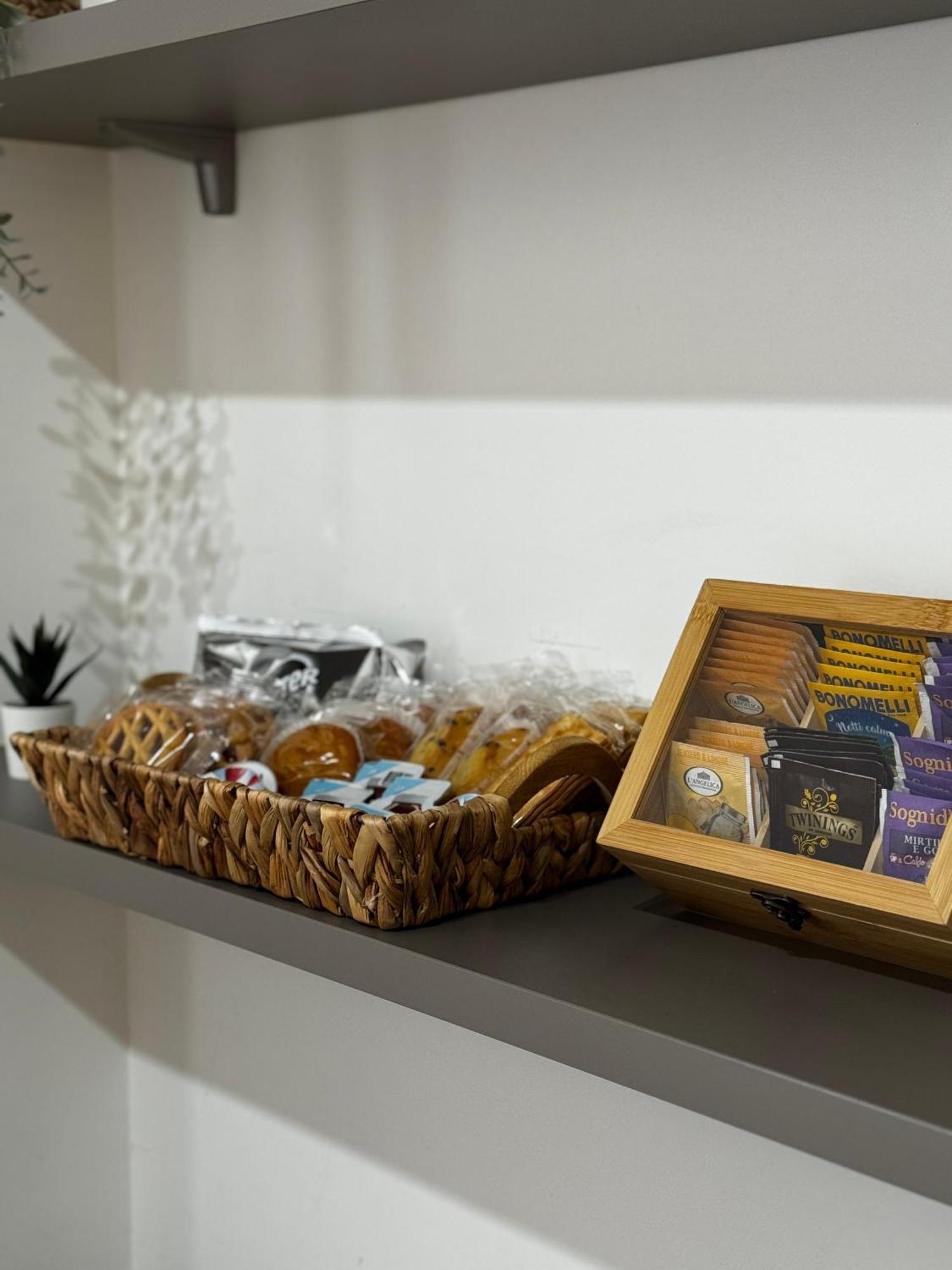 Regina In Corso Lodi - Sky Tv, Wifi E Breakfast Box Appartamento *