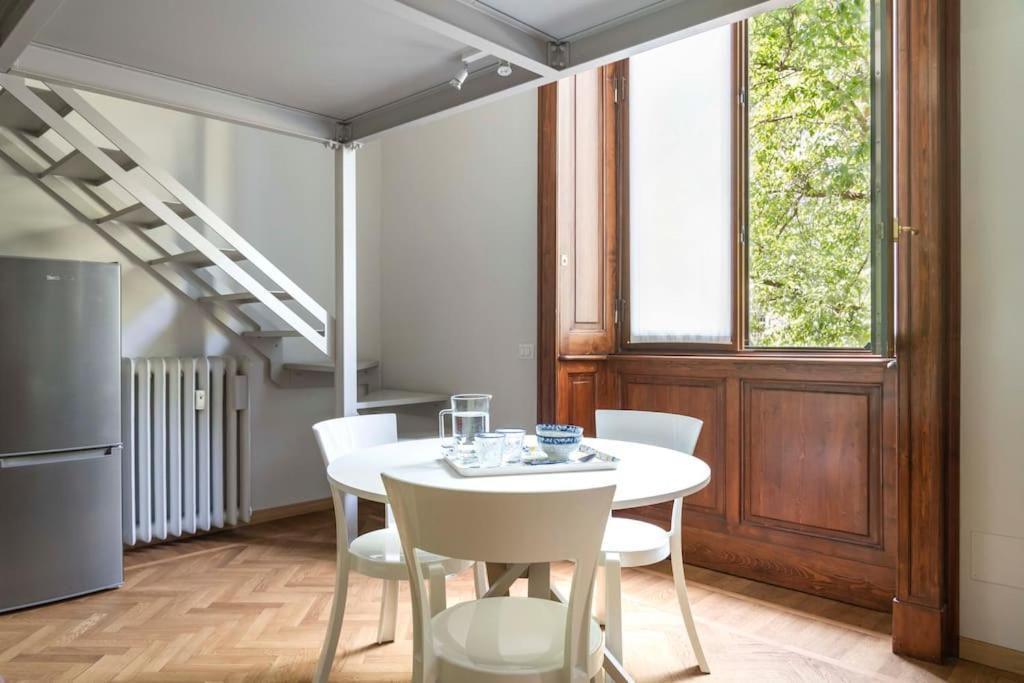 Hacca Collection - Arco Della Pace Milan