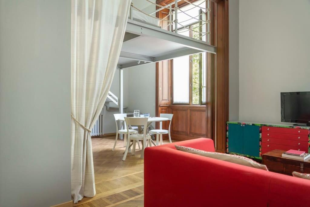Hacca Collection - Arco Della Pace * Milan