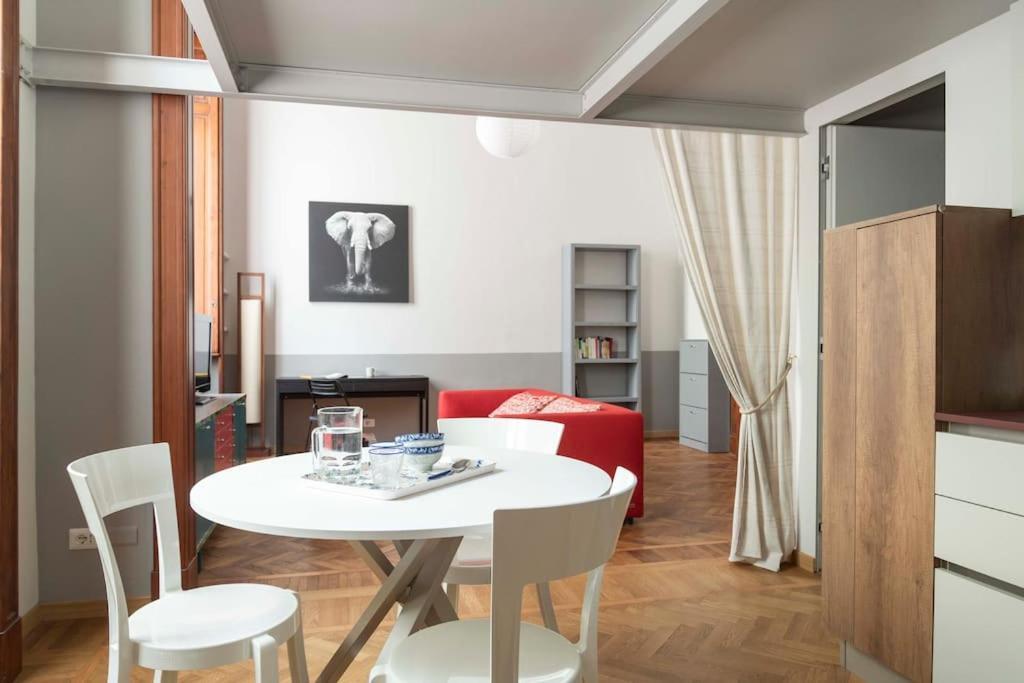 Hacca Collection - Arco Della Pace Milan