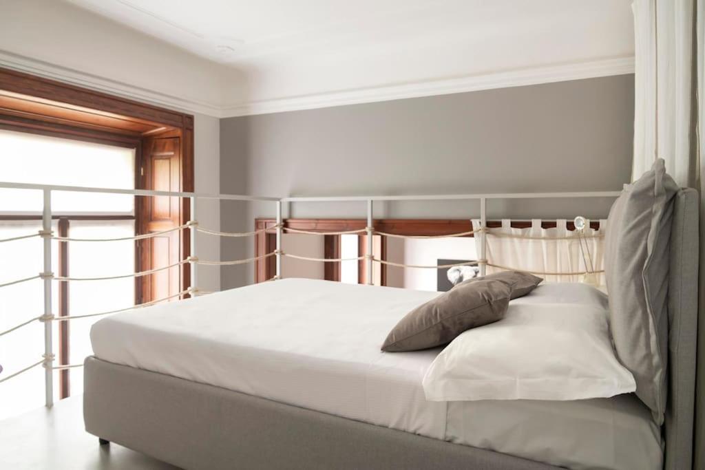 Hacca Collection - Arco Della Pace Apartment *